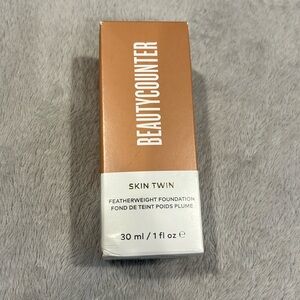 Beautycounter Skin Twin in Medium 340. New in box